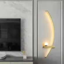 Lámpara de Pared LED Europea Negra y Dorada | Iluminación Decorativa Interior | Estilo Elegante y Moderno
